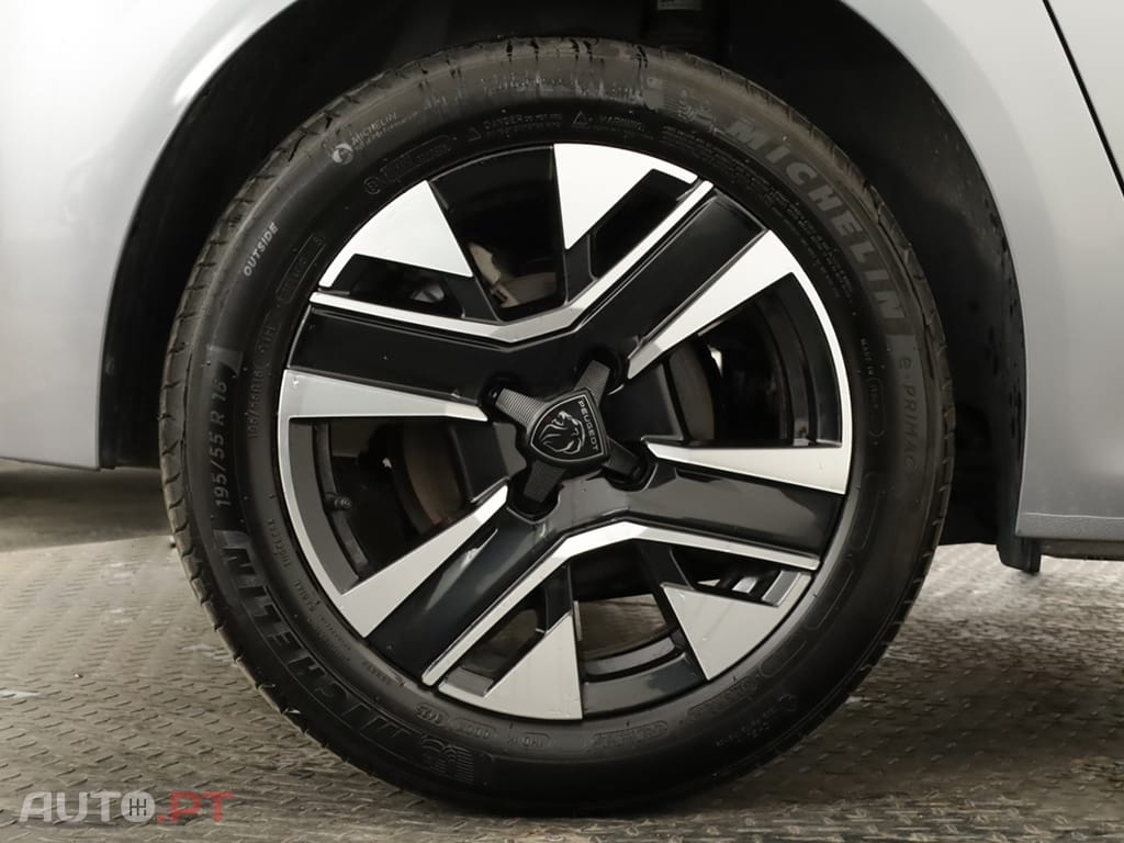 Peugeot 208 208 1.2 Allure