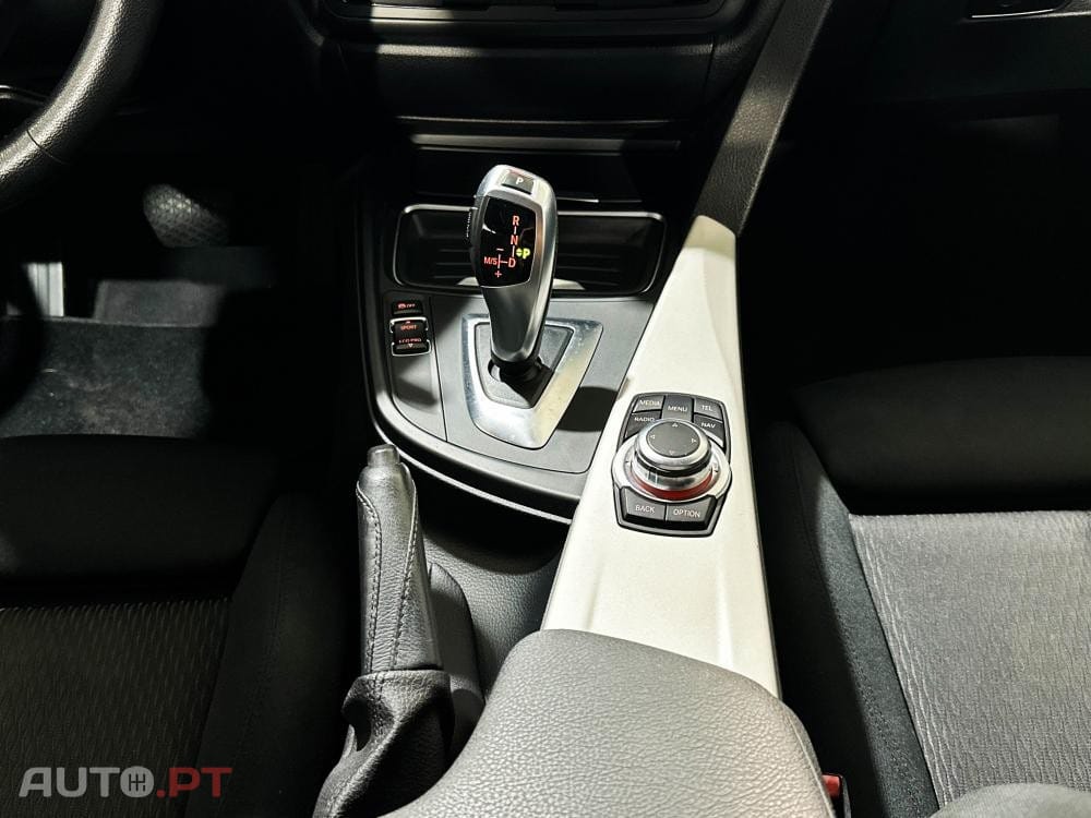 BMW 318 d Line Sport Shadow Auto