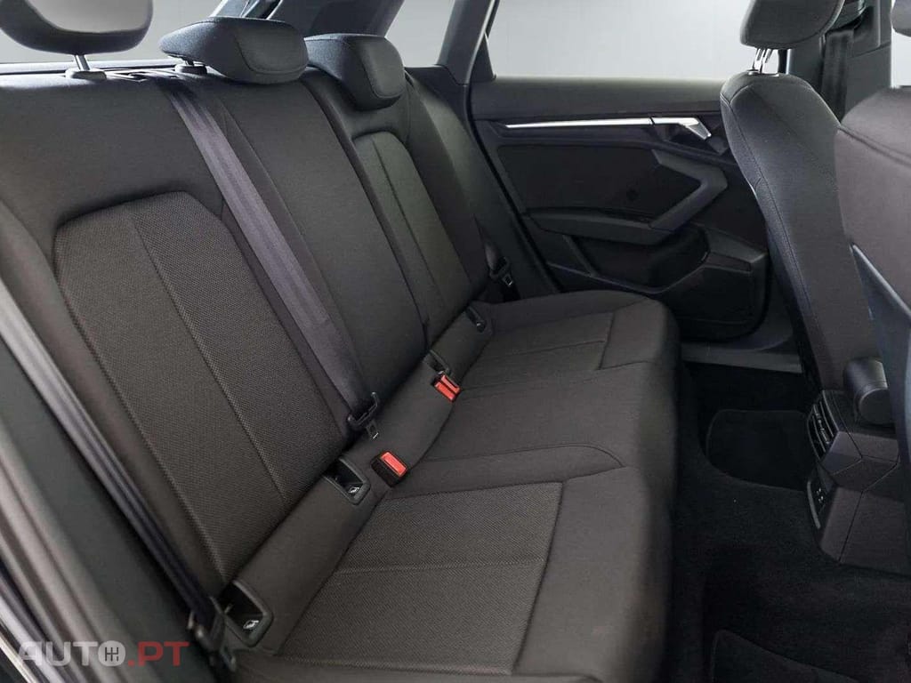 Audi A3 Sportback TFSI e Advanced 40 