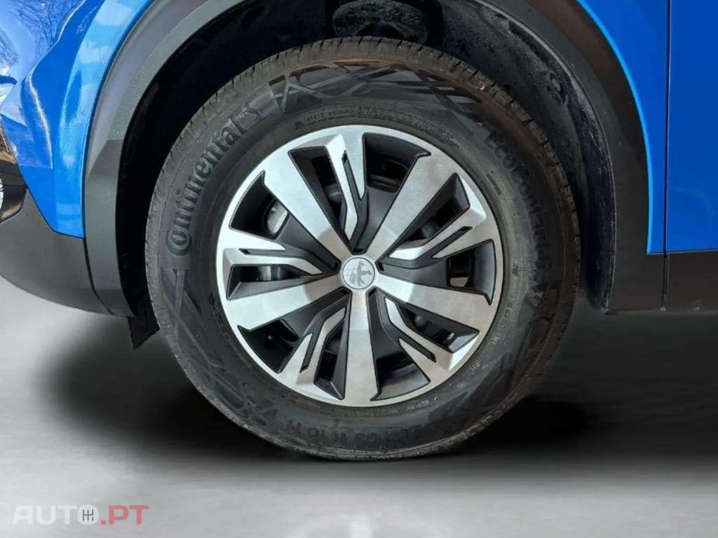 Peugeot E-2008 Active 