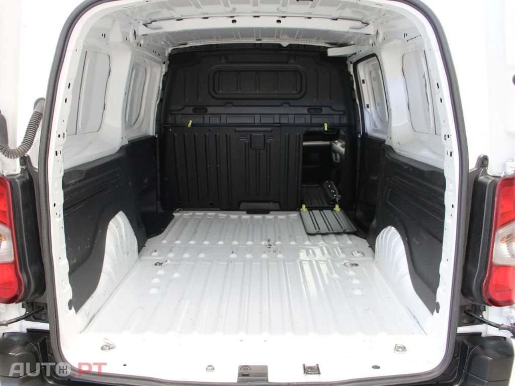 Peugeot Partner 1.5 BlueHDi Premium Longa