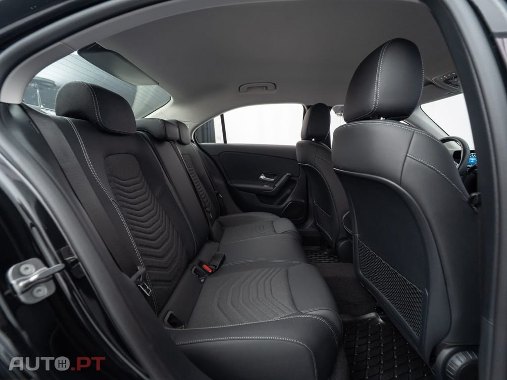 Mercedes-Benz A 250 e