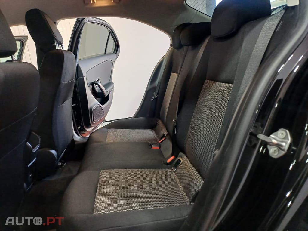 Mercedes-Benz A 180 Limousine Business line Auto