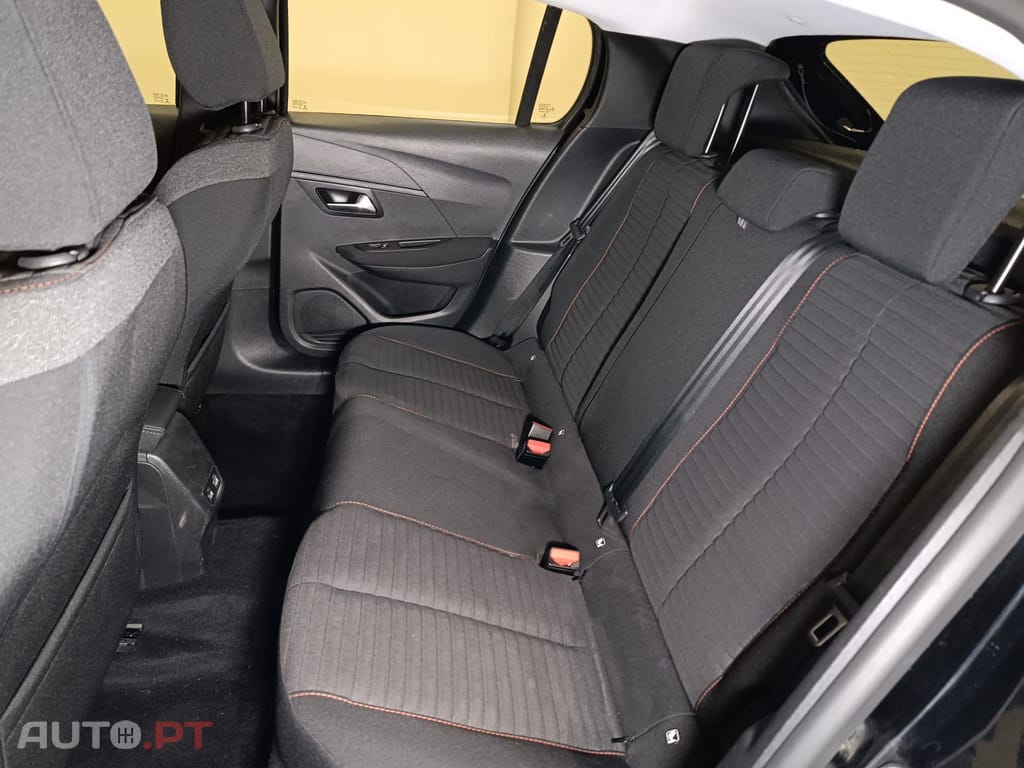 Peugeot E-208 Active Pack 