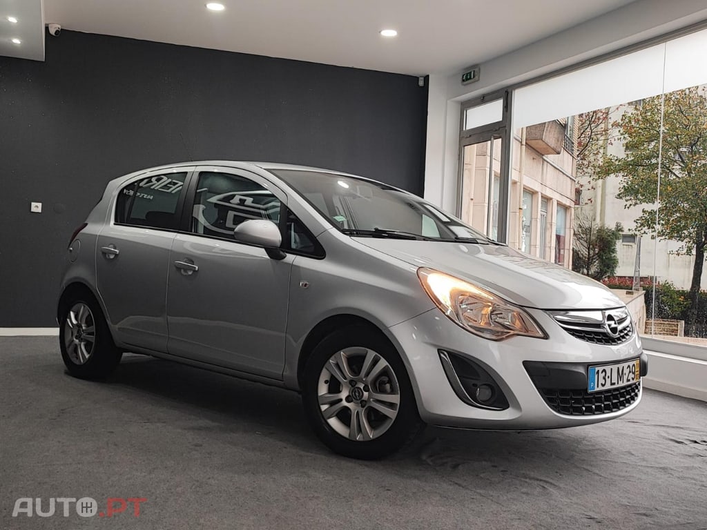 Opel Corsa 1.2 ENJOY