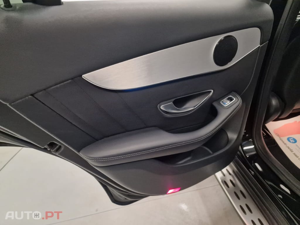 Mercedes-Benz GLC 250 COUPE AMG LINE 4-MATIC AUT.