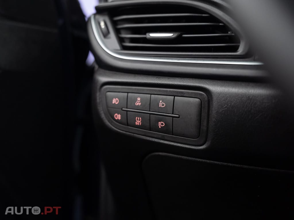 Fiat Tipo 1.3 M-Jet Mirror