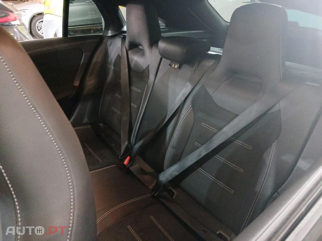 Mercedes-Benz CLA 250 e Shooting Brake AMG Line