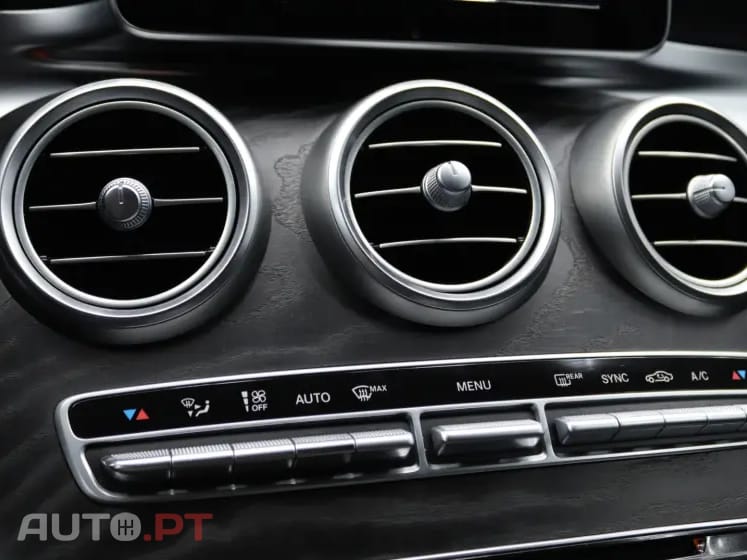 Mercedes-Benz C 300 BlueTEC Hybrid AMG Line