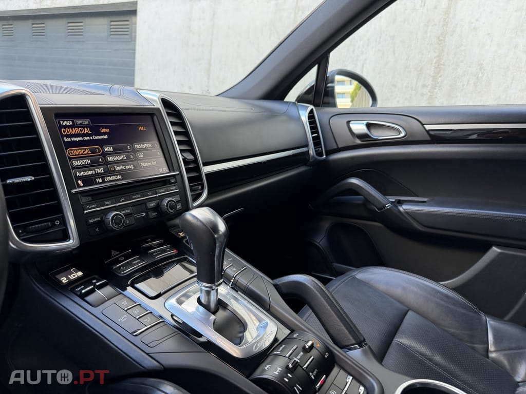 Porsche Cayenne S — fotografia 14
