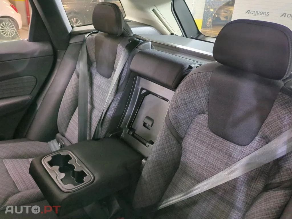 Volvo XC60 2.0 T6 PHEV Core AWD