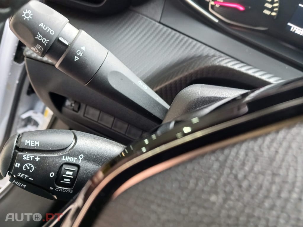 Peugeot 2008 1.2 PureTech Style