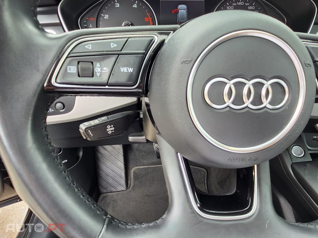 Audi A4 Avant 40 TDI S line S tronic