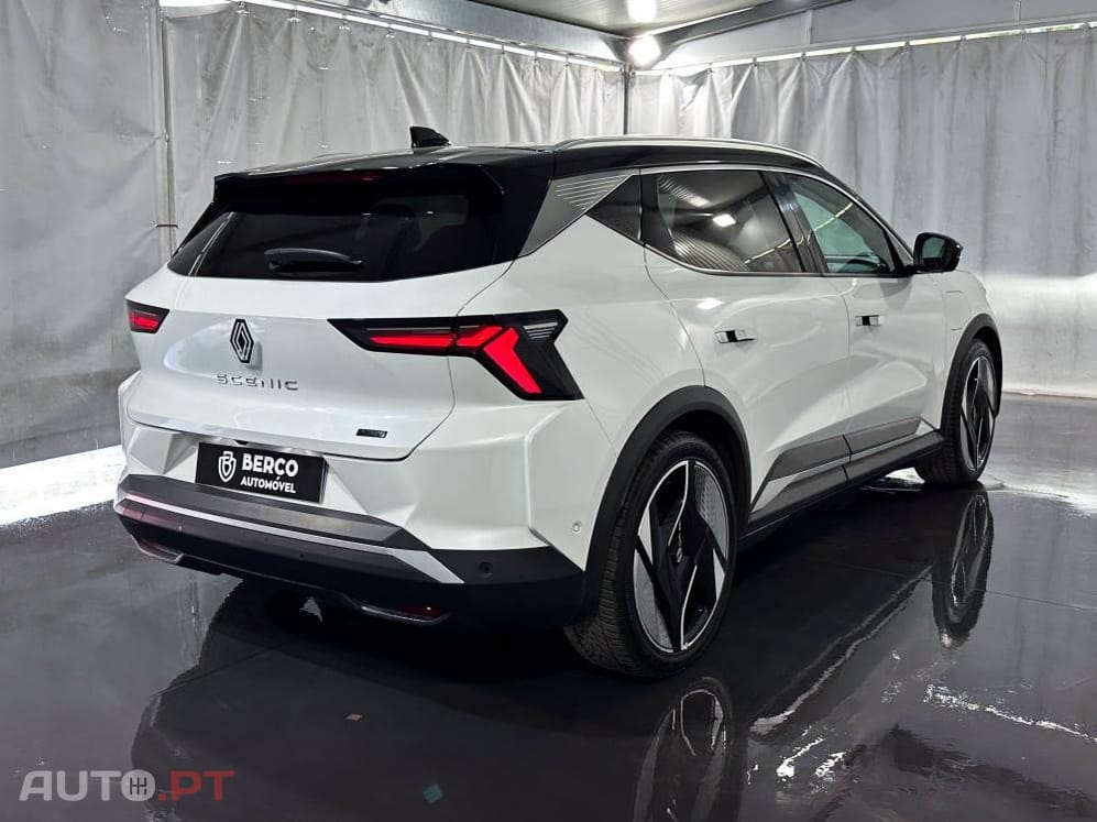 Renault Scénic 220 Long Range Techno
