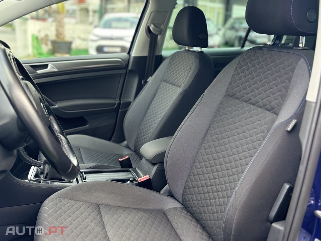 Volkswagen Golf 1.6 TDI Join