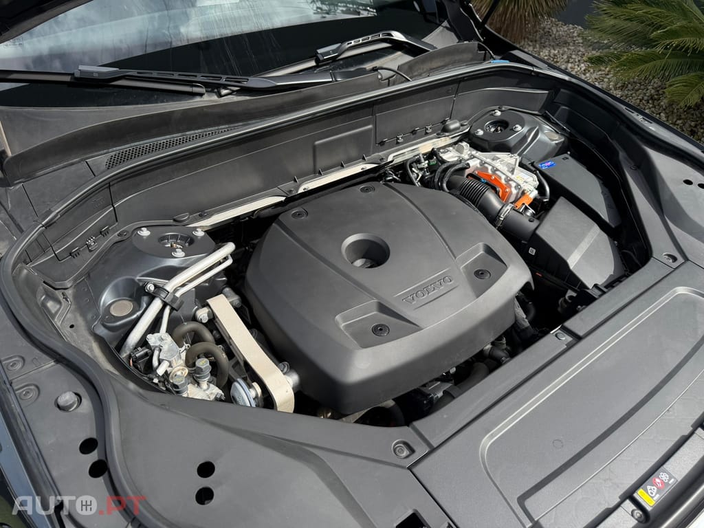 Volvo XC90 2.0 T8 PHEV Inscription Expression AWD