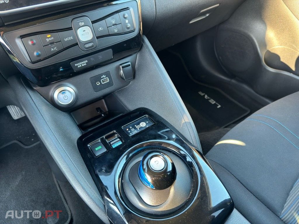 Nissan Leaf Tekna ProPilot Park