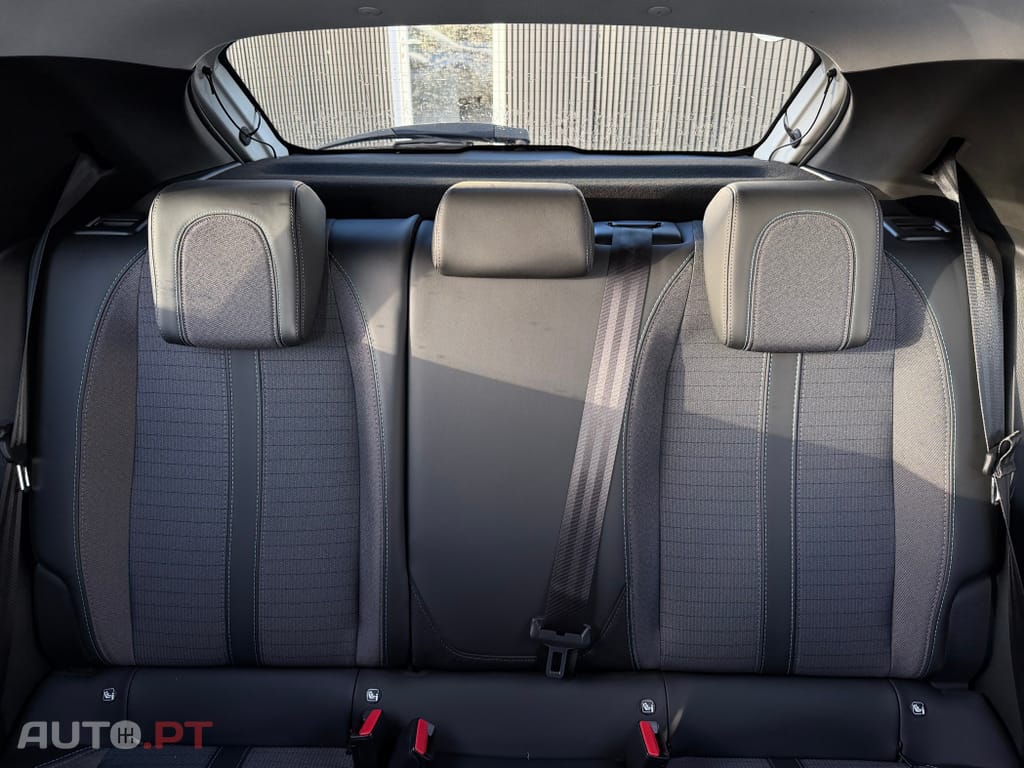 Peugeot E-208 50 kWh Allure