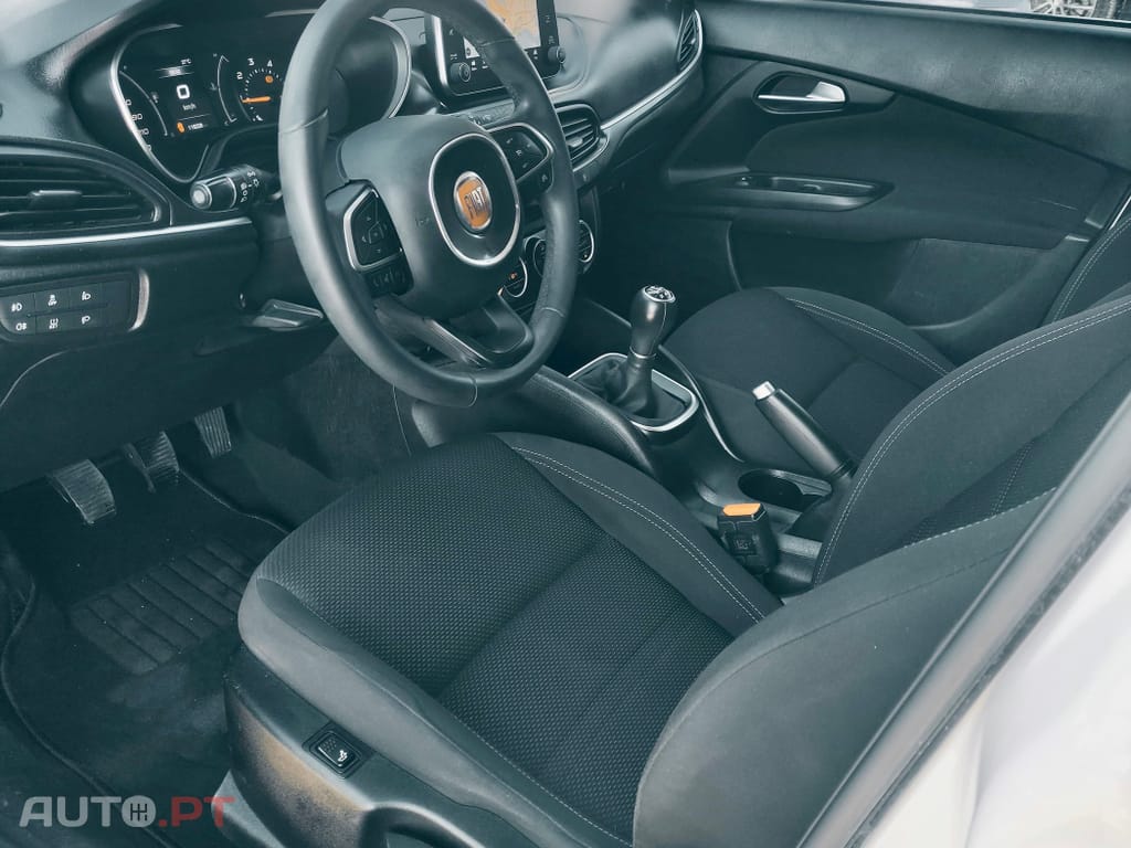 Fiat Tipo 1.3 M-Jet Lounge
