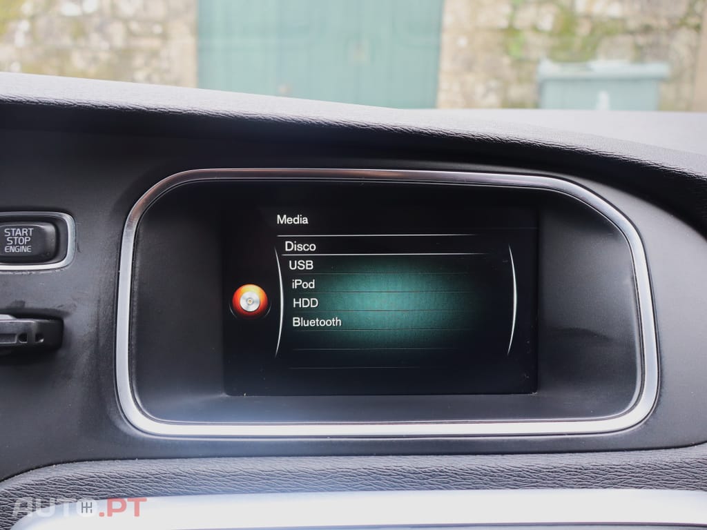 Volvo V40 2.0 D2 R-Design