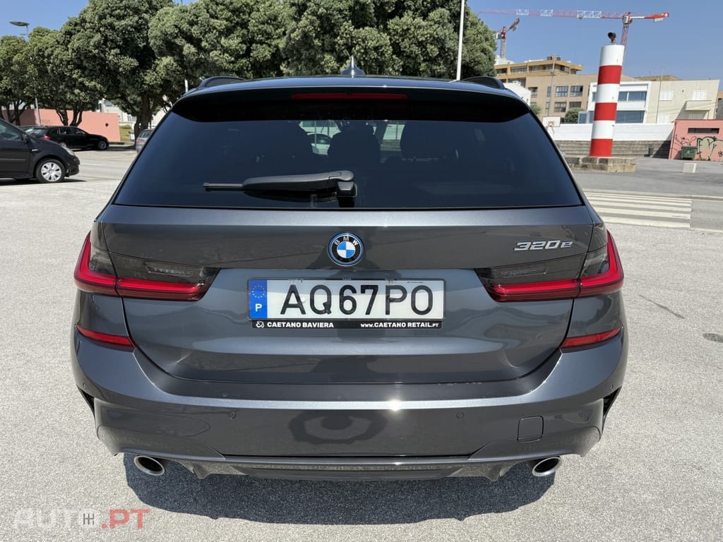 BMW 320 e Touring Line Sport Auto