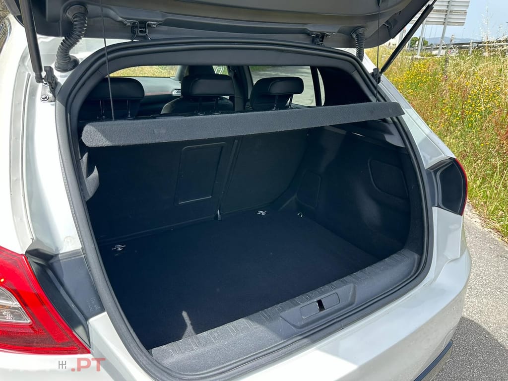 Peugeot 308 1.2 PureTech GT EAT8