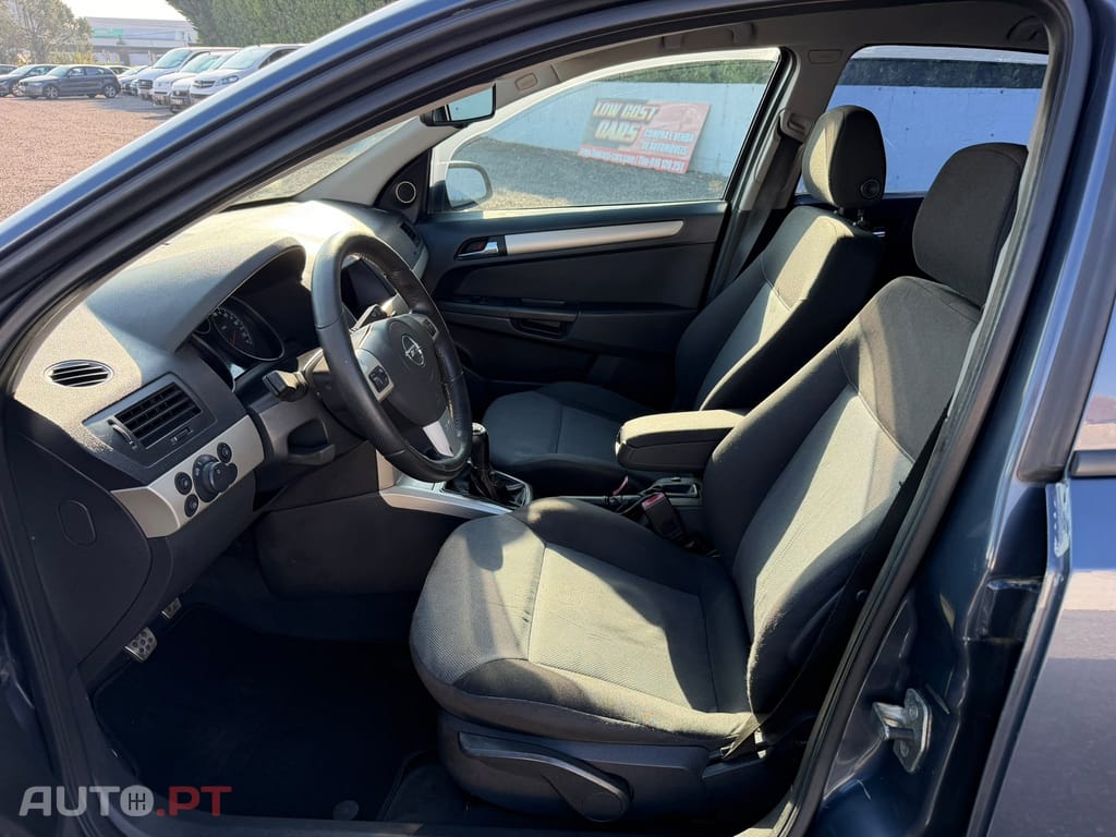 Opel Astra 1.3 CDTi Edition
