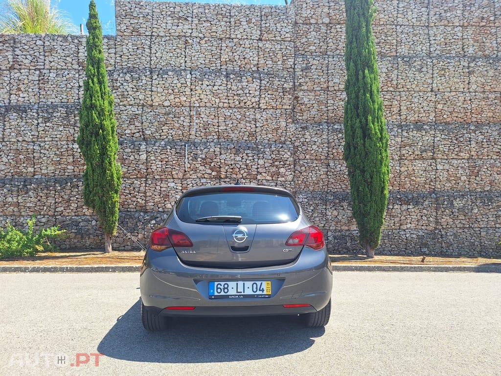 Opel Astra 1.7 CDTi Cosmo