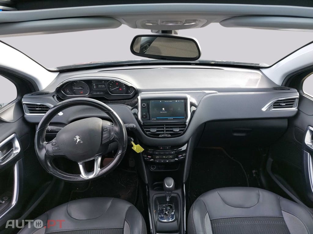 Peugeot 2008 1.2 PureTech Allure