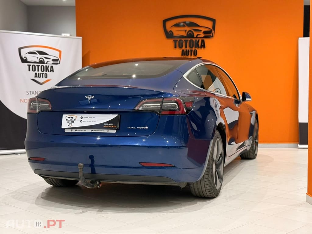 Tesla Model 3 Long-Range Dual Motor AWD