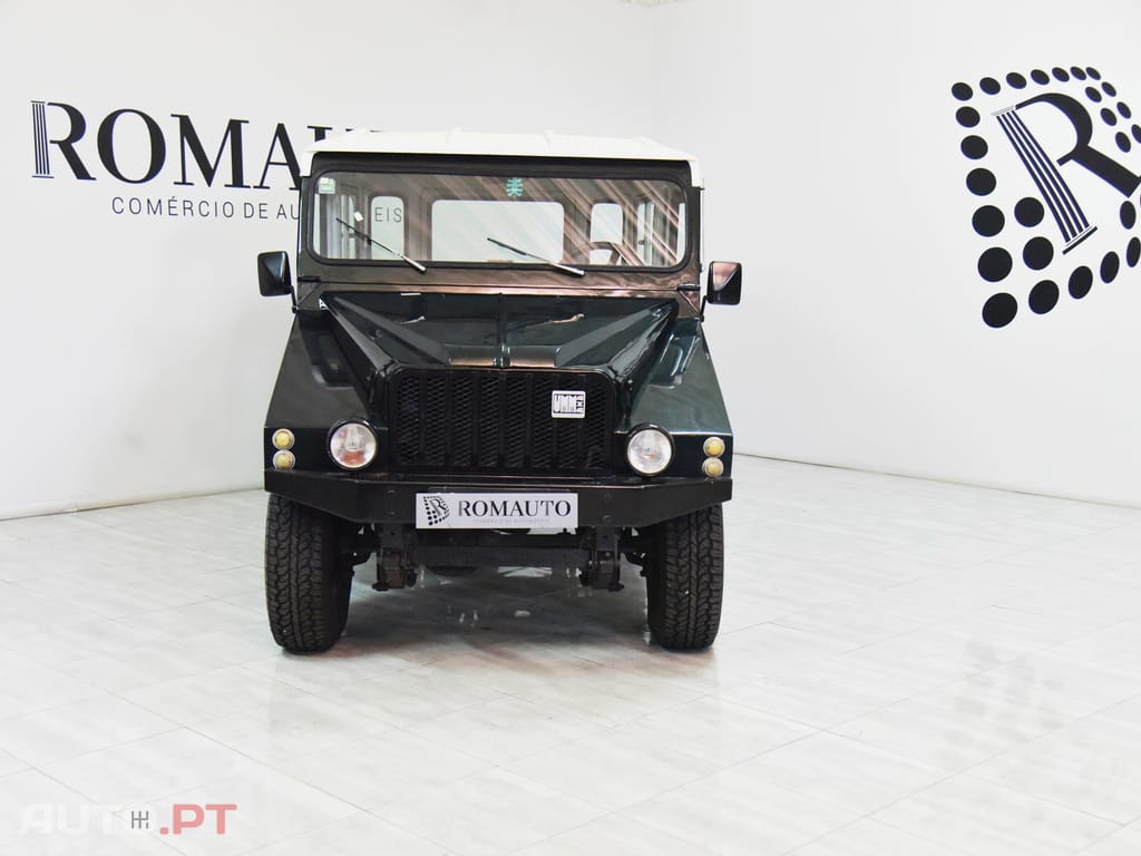 UMM Cournil ENTREPRENEUR 4X4 DIESEL 8LUG