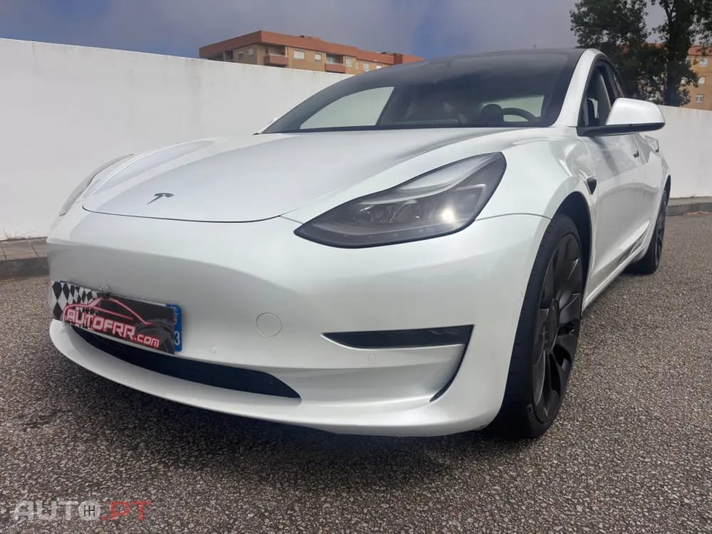 Tesla Model 3 Long Range AWD Dual Motor Performance