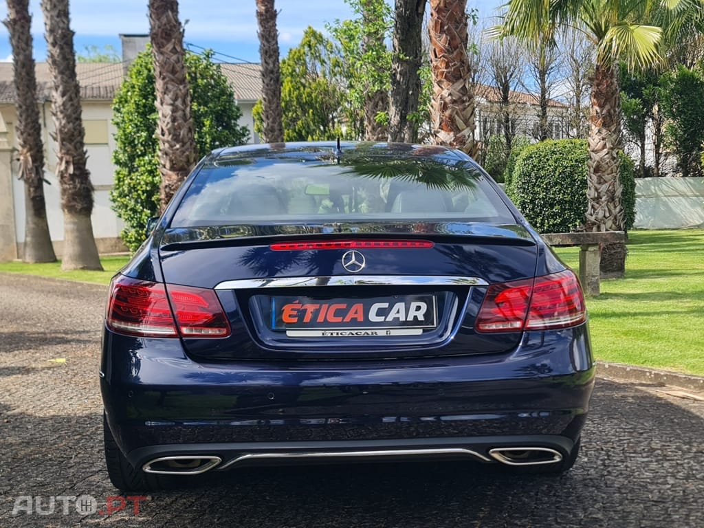 Mercedes-Benz E 220 CDi BlueEfficiency Auto