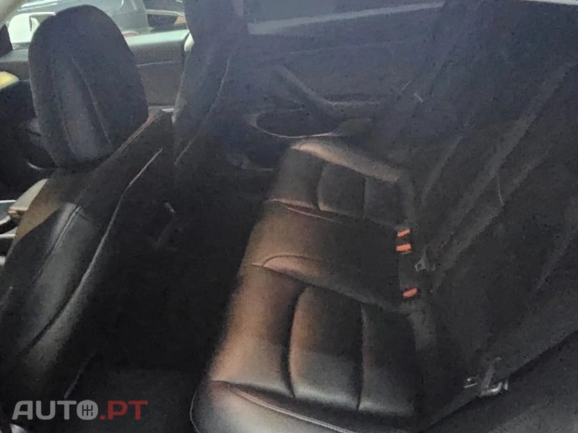 Tesla Model 3 Standard Range Plus RWD