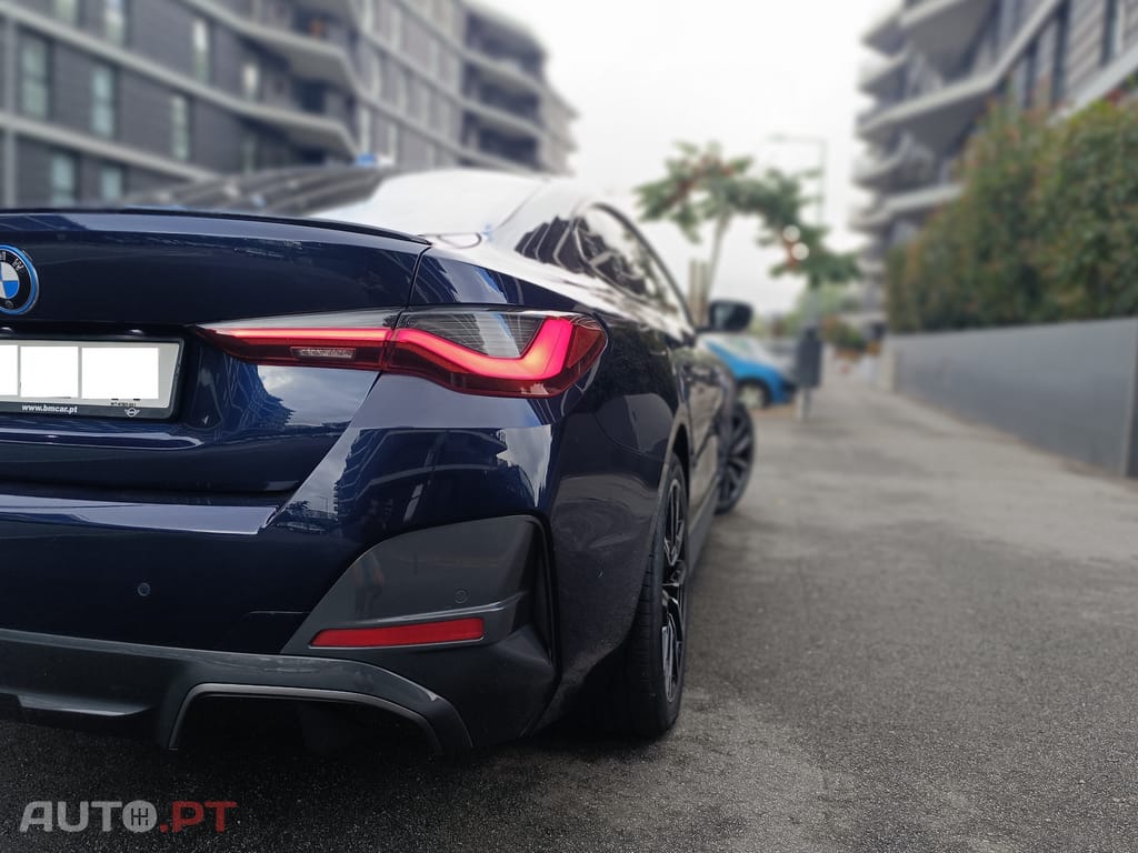 BMW i4 eDrive35 Pack Desportivo M Pro