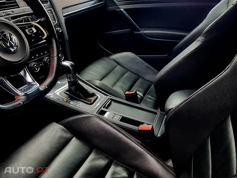 Volkswagen Golf VII GTI PERFORMANCE
