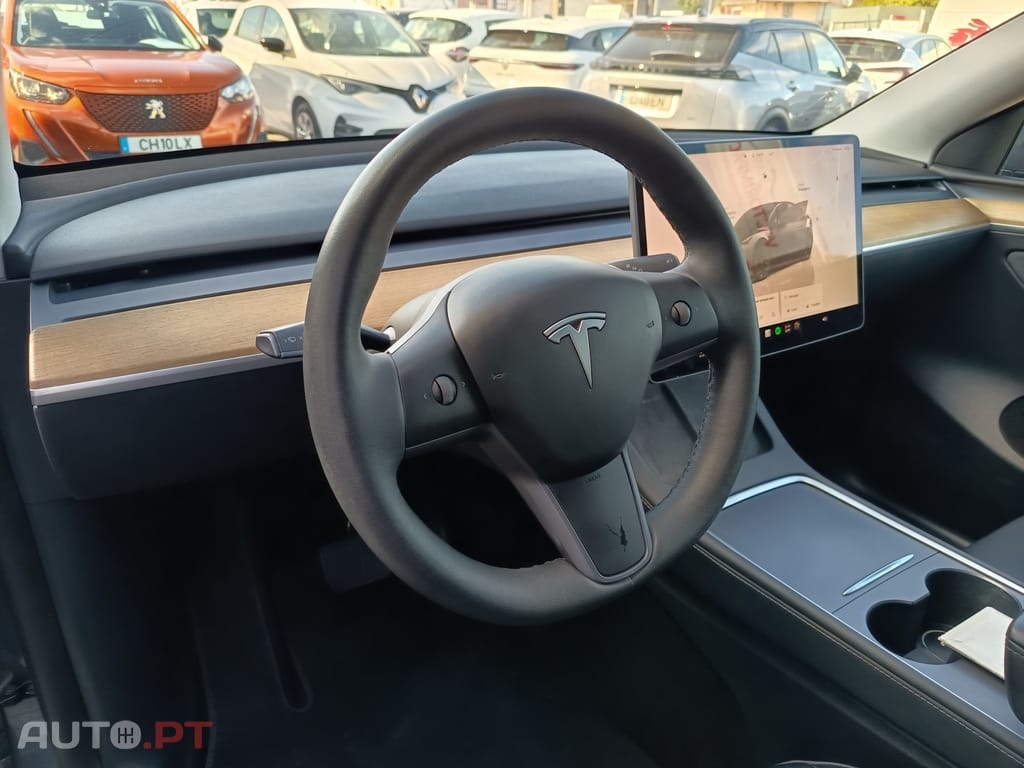 Tesla Model Y Long Range Tração Integral
