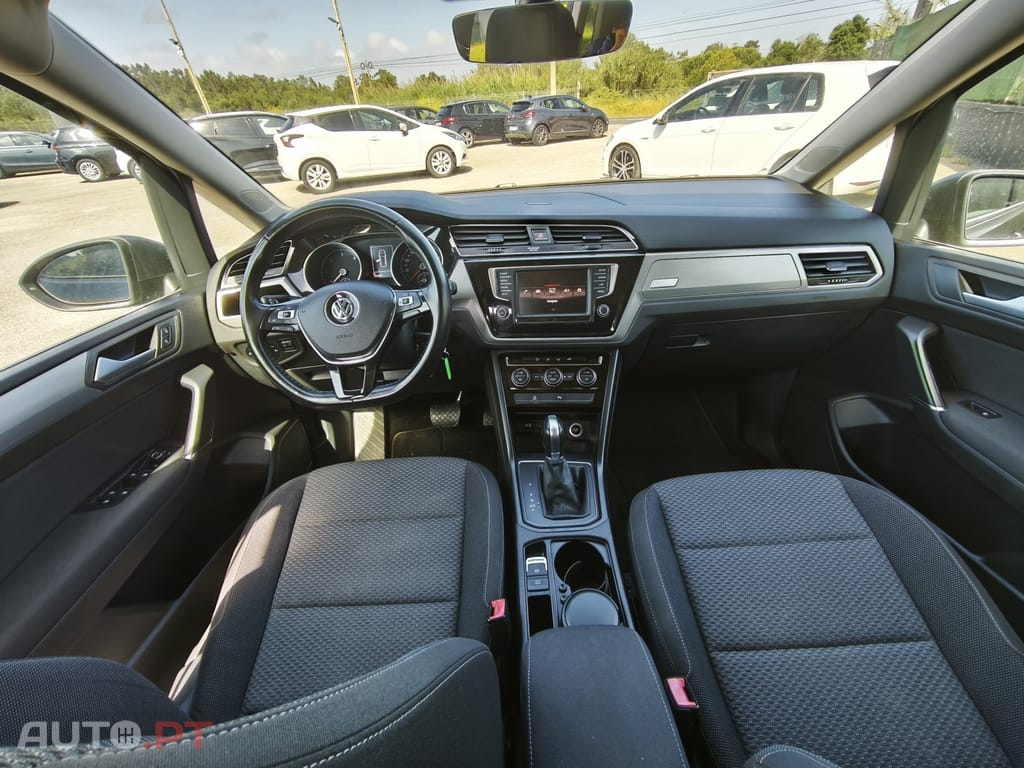 Volkswagen Touran 1.6 TDI Confortline DSG
