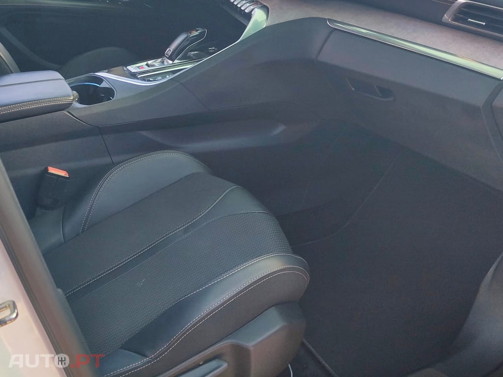 Peugeot 3008 1.5 BlueHDi GT EAT8