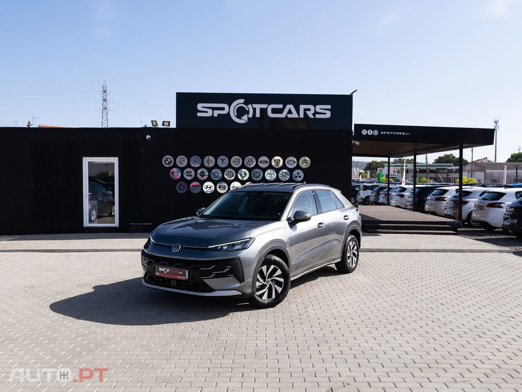 Volkswagen T-Roc 1.5 eTSI Trend DSG
