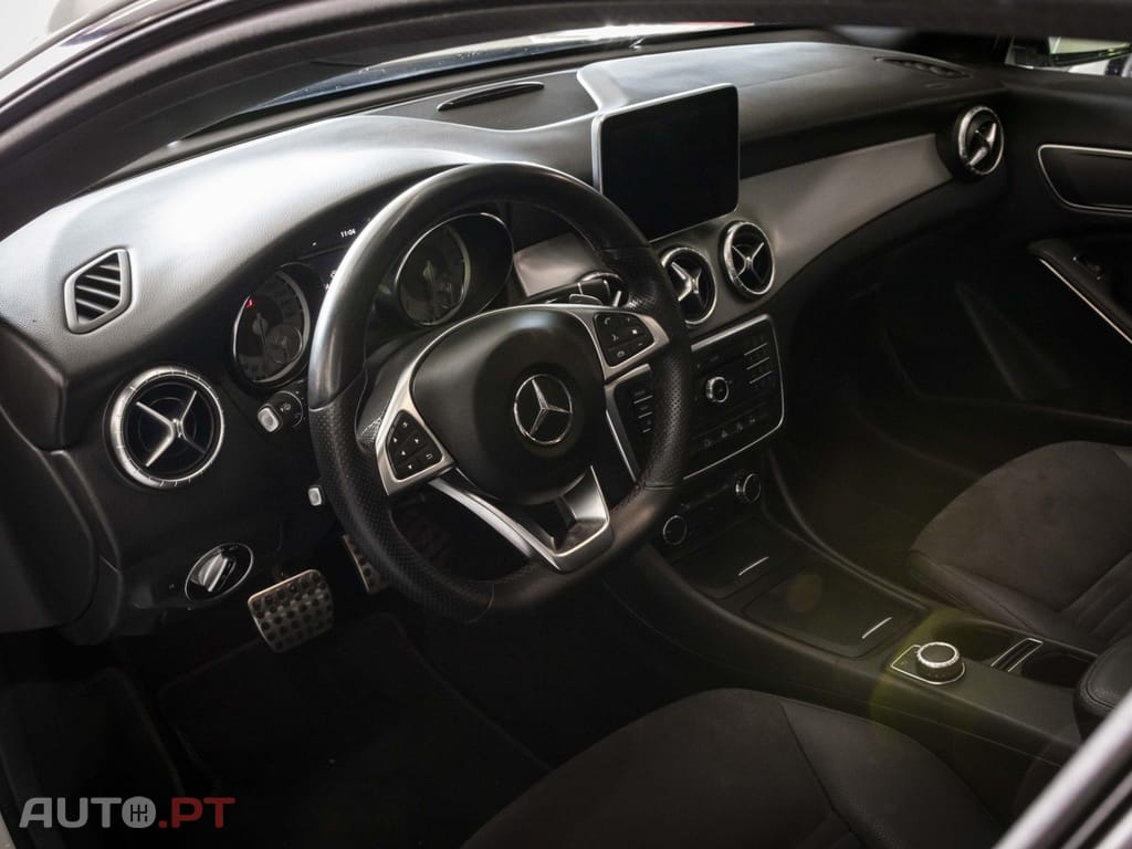 Mercedes-Benz CLA 220 d Shooting Brake AMG Line Aut.