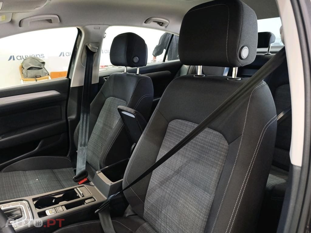 Volkswagen Passat 2.0 TDI Business DSG