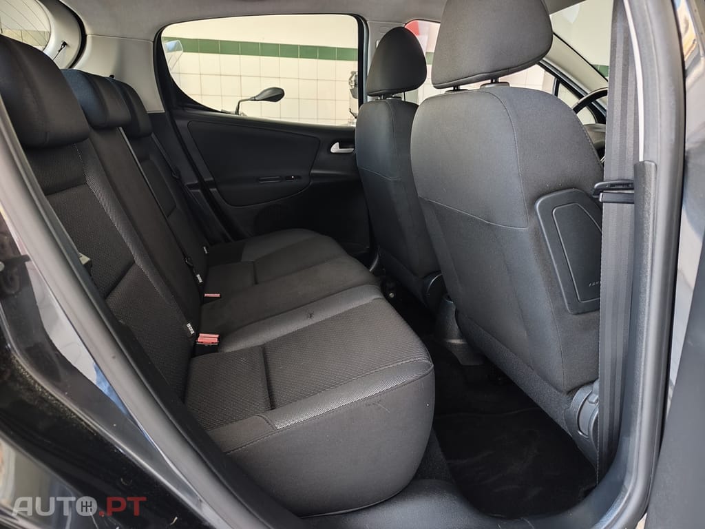 Peugeot 207 1.4 16V Active