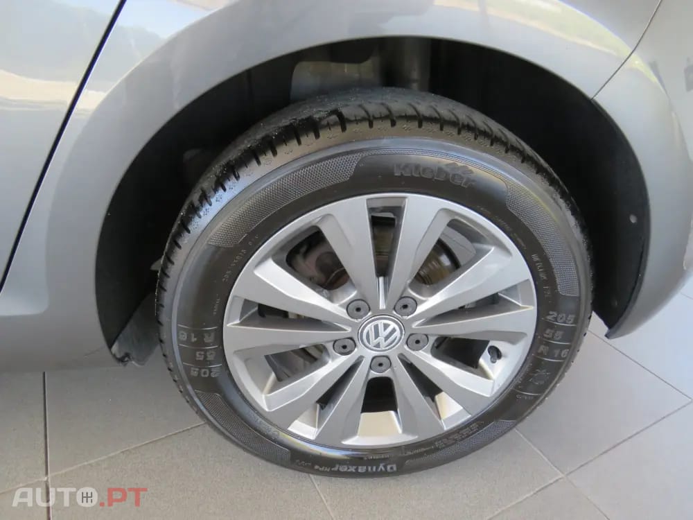 Volkswagen Golf 1.6 TDI Confortline