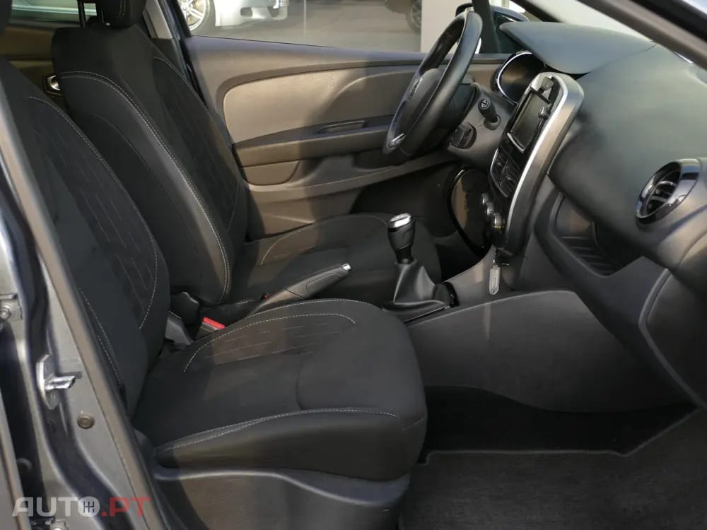 Renault Clio Sport Tourer 0.9 TCe Limited