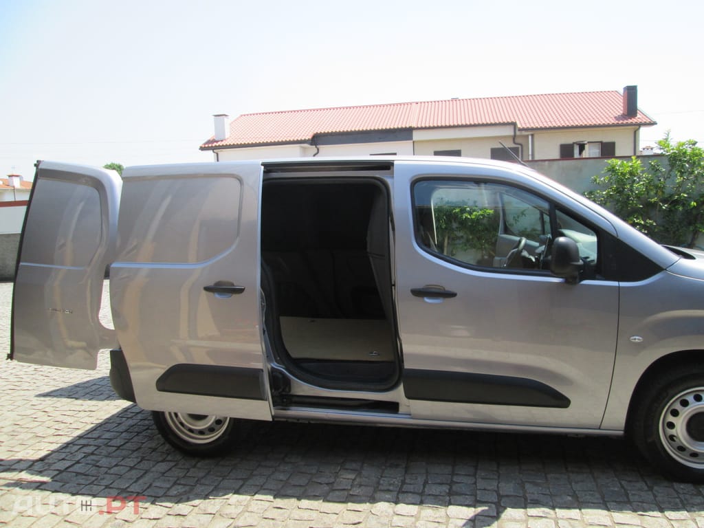 Peugeot Partner 1.6 HDI CARPLAY 100CV