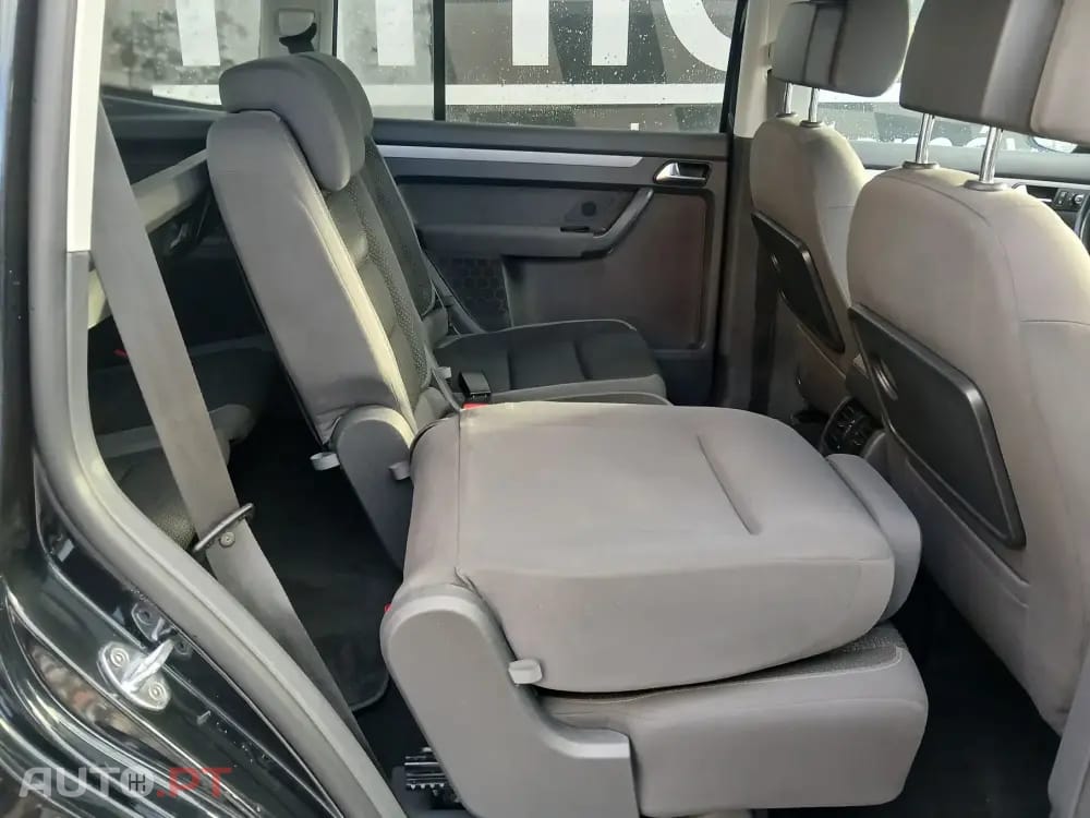 Volkswagen Touran 1.6 TDI Blue.Highine 7L
