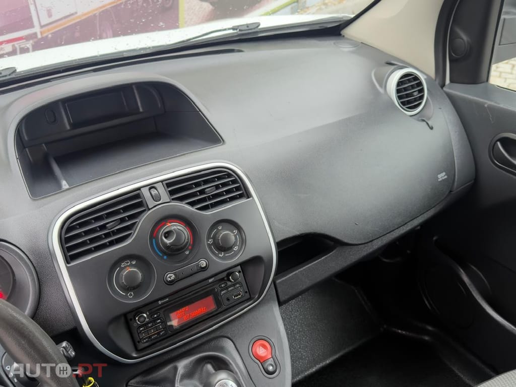 Renault Kangoo 5 LUGARES