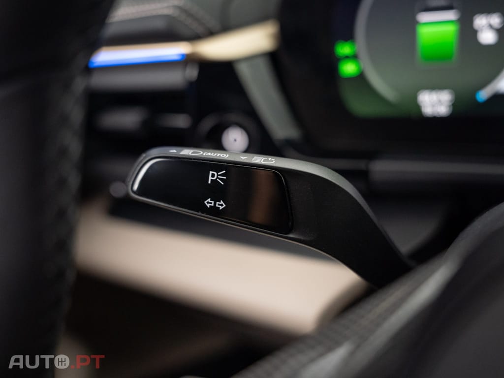 Porsche Macan Electric 4