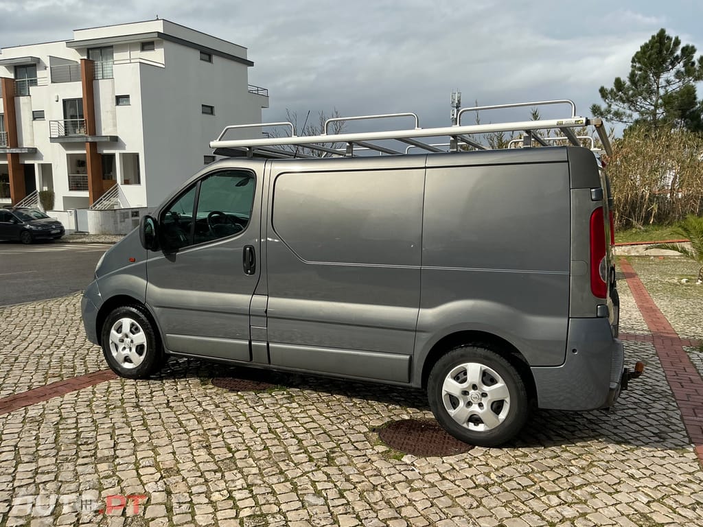 Opel Vivaro Furgones